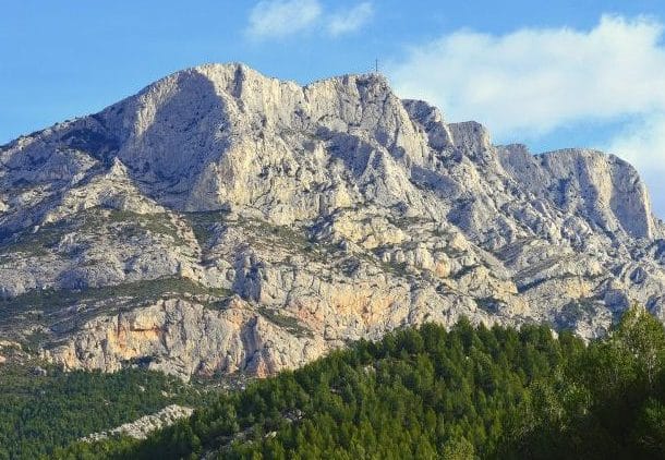 Montagne Sainte-Victoire - Rocher Mistral