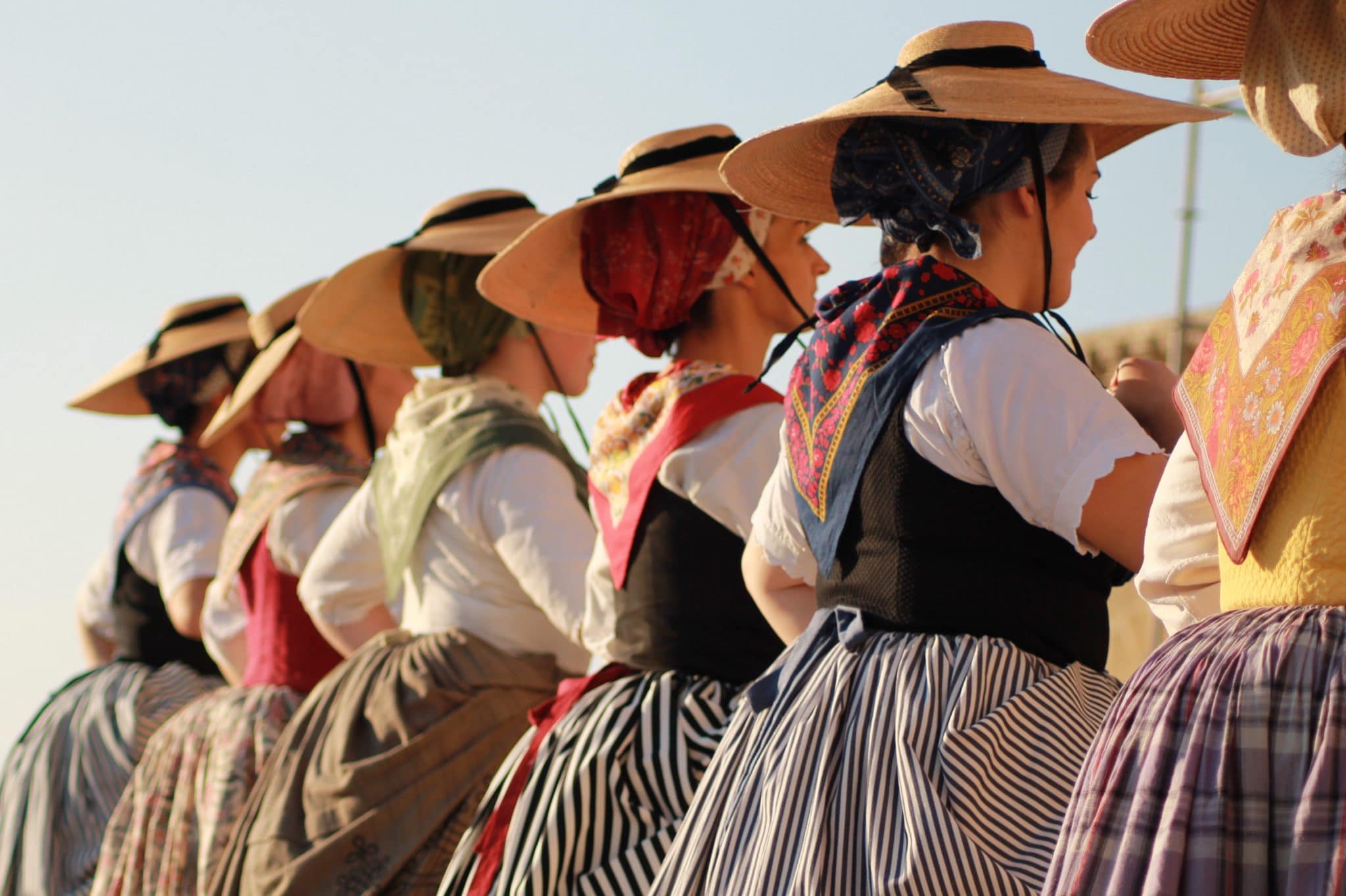 Le costume provençal (c)Rocher Mistral