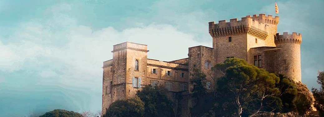 Le château de La Barben au Rocher Mistral